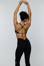 Load image into Gallery viewer, BADDIE BLUEPRINT Twist Top